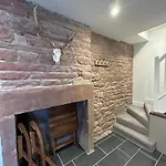 The Burrow, Gateway To The Lakes