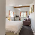 The Cross Keys Inn