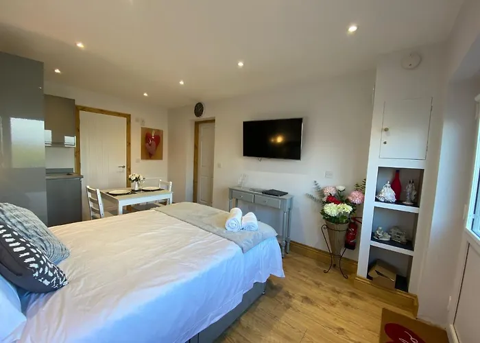 Beautiful 1-Bed Studio In Penrith