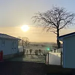 Serenity Holiday Home Not For Use By Contractors
