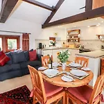 1 Yew Tree Cottages