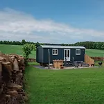 Inglewood Shepherd\'S Huts