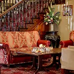 The George Hotel
