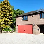 Yewtree House