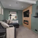 Gibson Cottage
