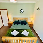 The Oaks Cottage