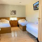 Lake District Romantic Get Away In 1 Acre Gardens Off M6