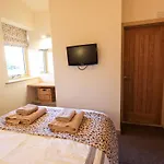 Larch Lodge