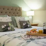 Honeybee Cottage