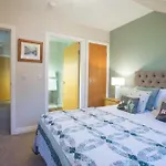 Honeybee Cottage