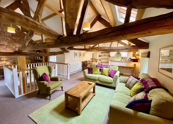 Stunning Barn Minutes From The Lake District