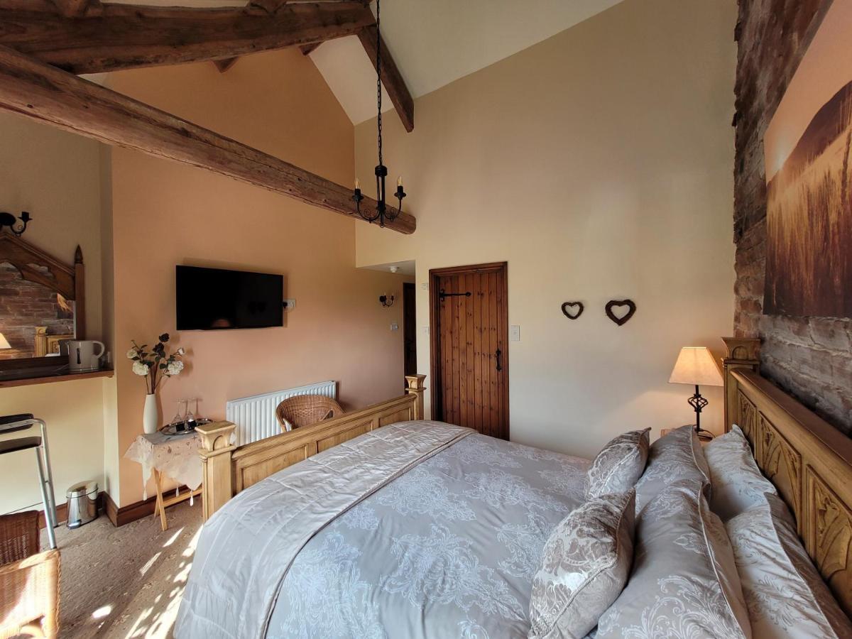 The Ginney Country 4*