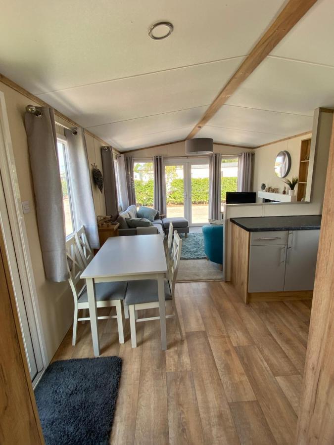 Serendipity Holiday Not For Use By Contractors