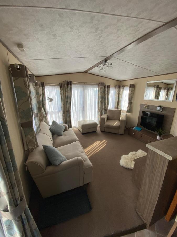 Serenity Holiday Not For Use By Contractors *