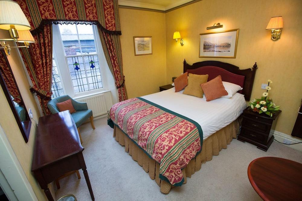 The George 3*