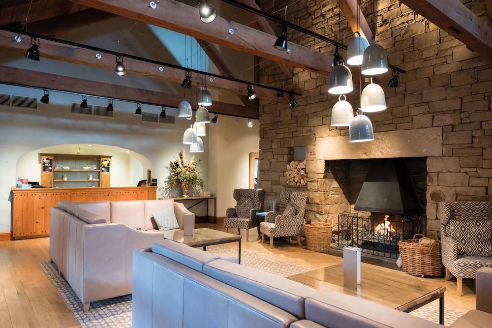 Hotel North Lakes And 4*