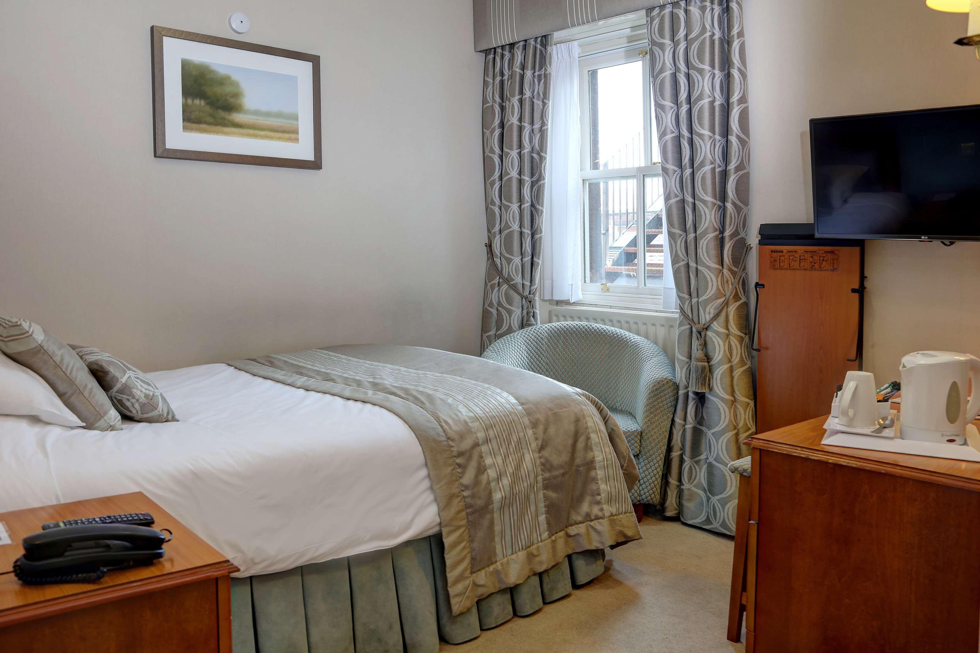 The George Hotel