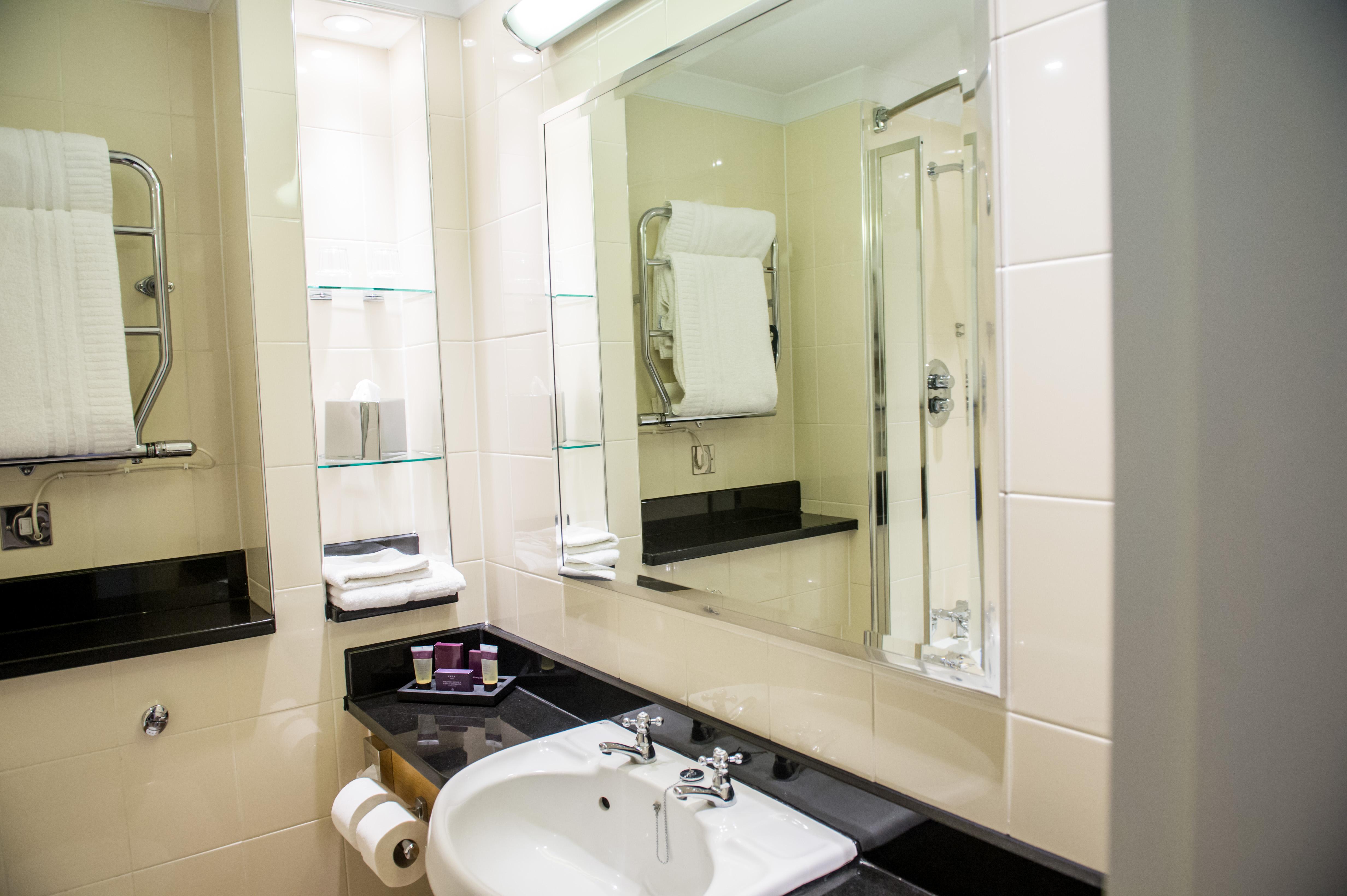 Hotel North Lakes And