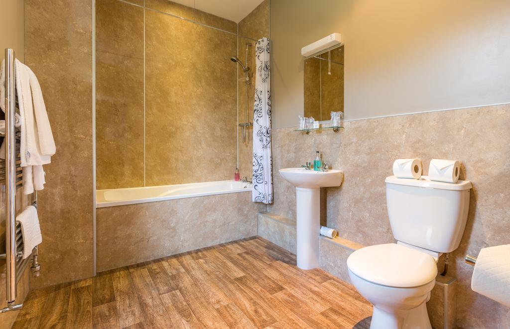 The Lounge & Bar Hotel Penrith