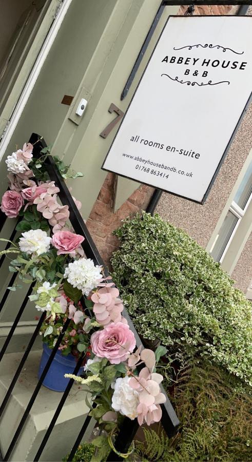 Abbey House Bed & Breakfast 4*