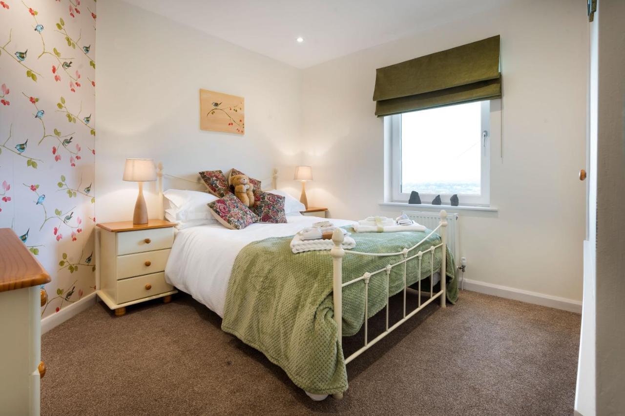 Fell View - Dog-friendly House, Enclosed Garden & Great Views Holiday home *