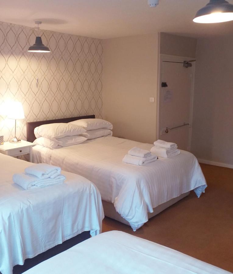 Guest house The White House 4*