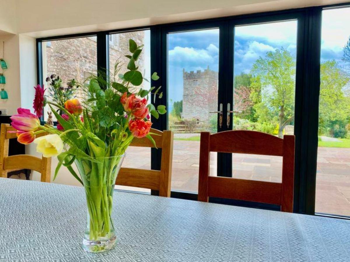 Elegant & Spacious With Wonderful Views