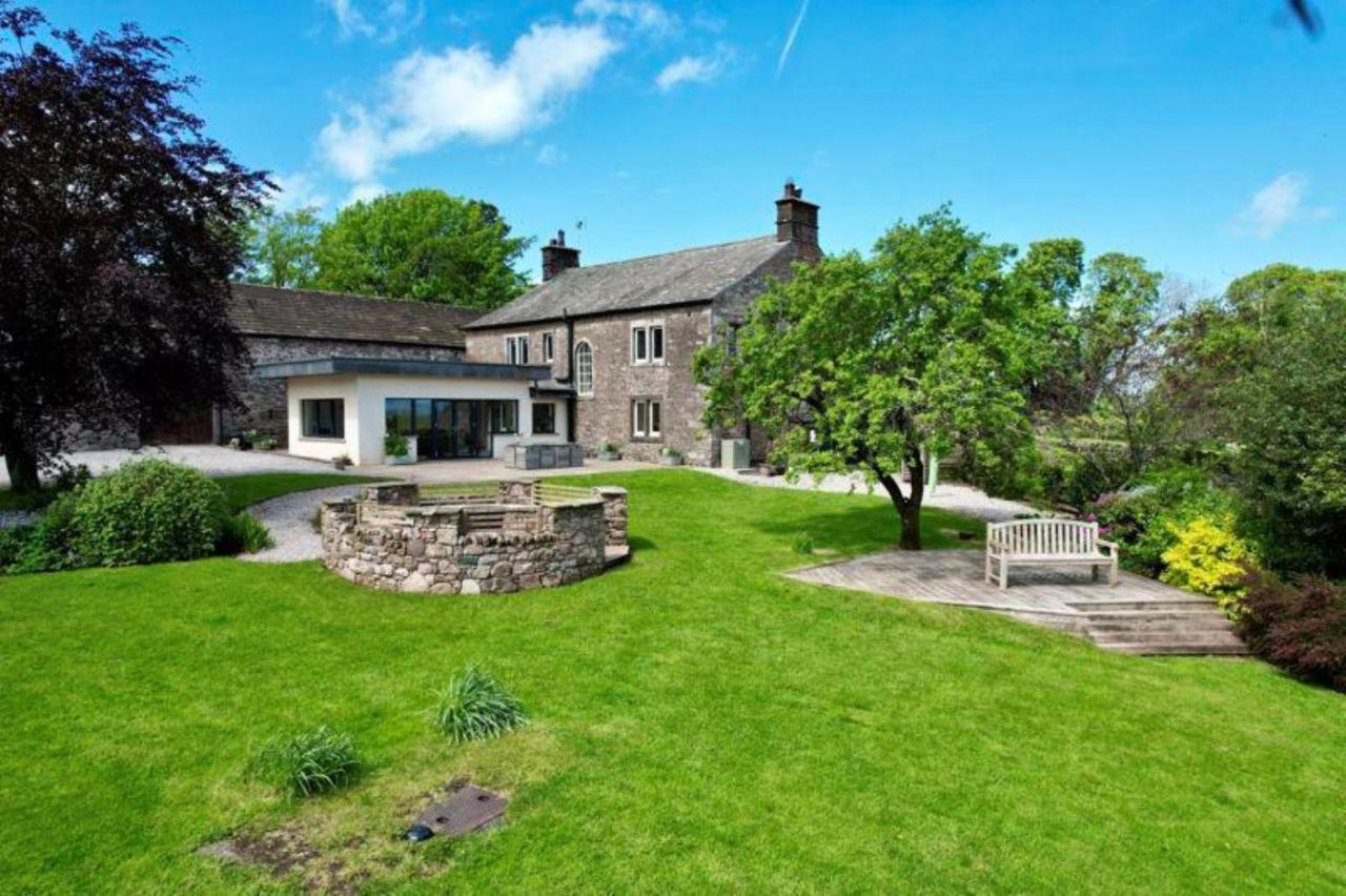 Elegant & Spacious With Wonderful Views * Penrith