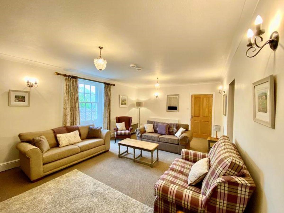 Elegant & Spacious With Wonderful Views Holiday home *