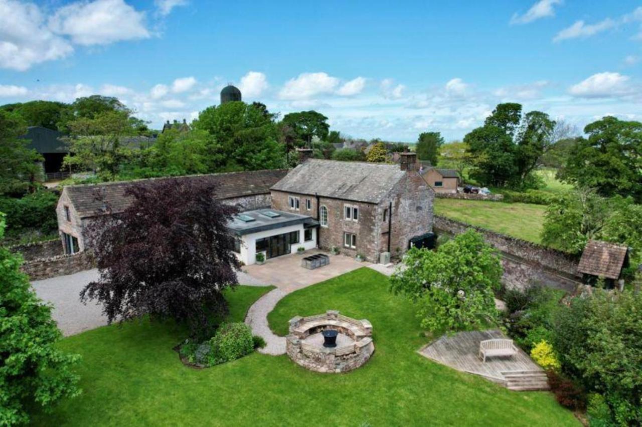 Holiday home Elegant & Spacious With Wonderful Views *