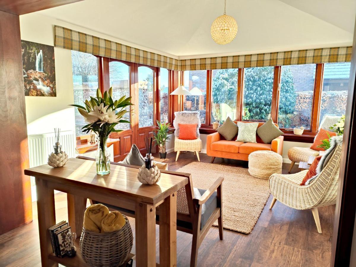 Yewtree House Holiday home *