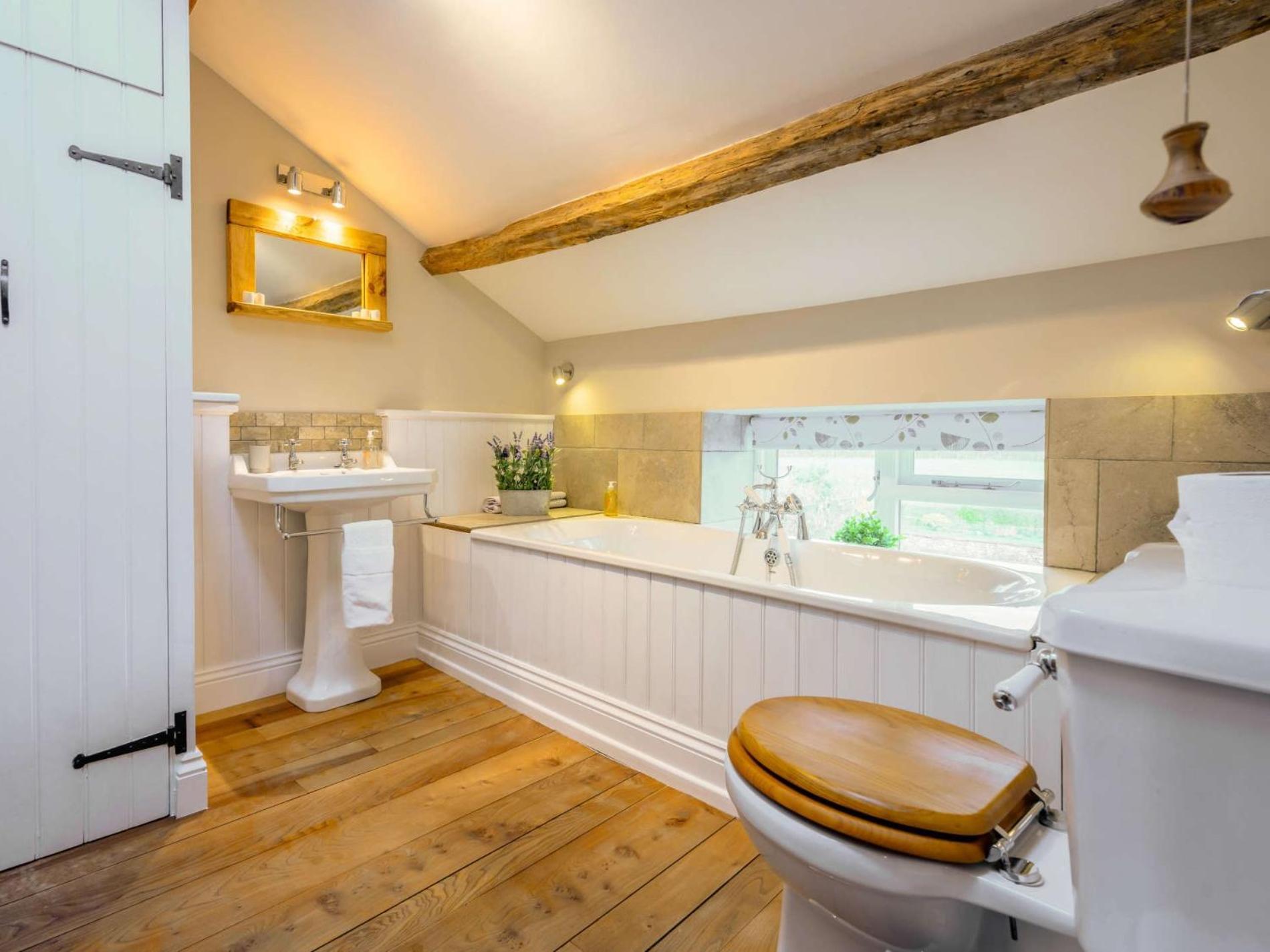 2 Bed In Ullswater 87349 *