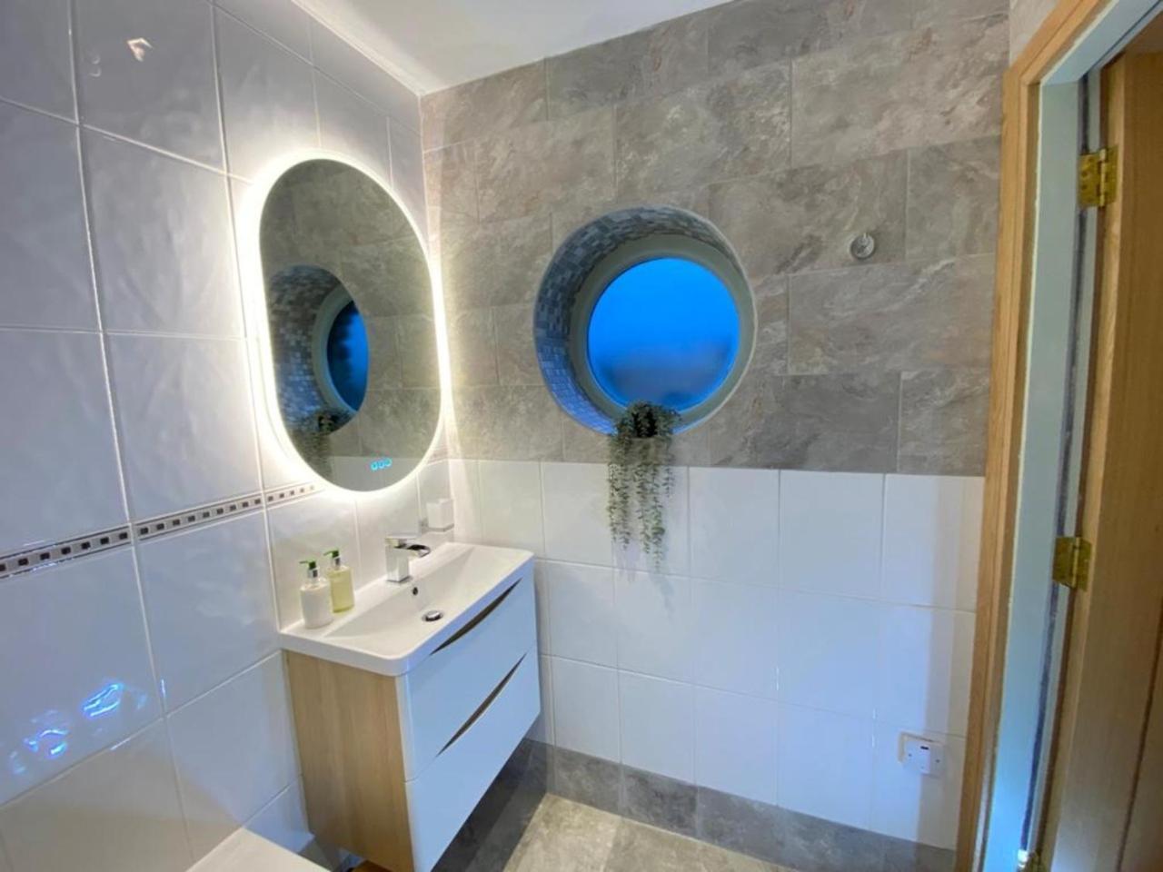 District Romantic Get Away In 1 Acre Gardens Off M6 * Penrith