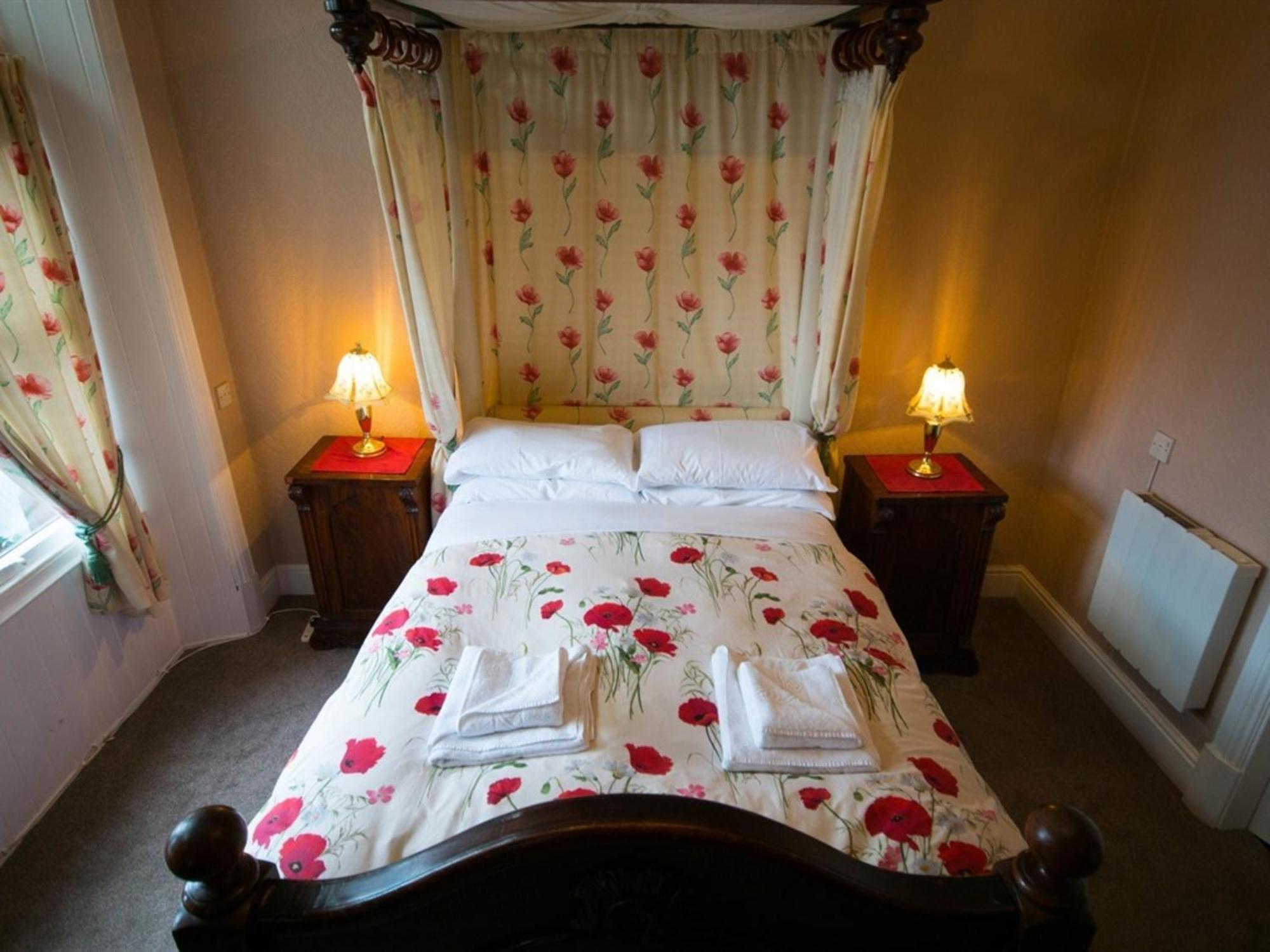 Oyo The Station Hotel 3*