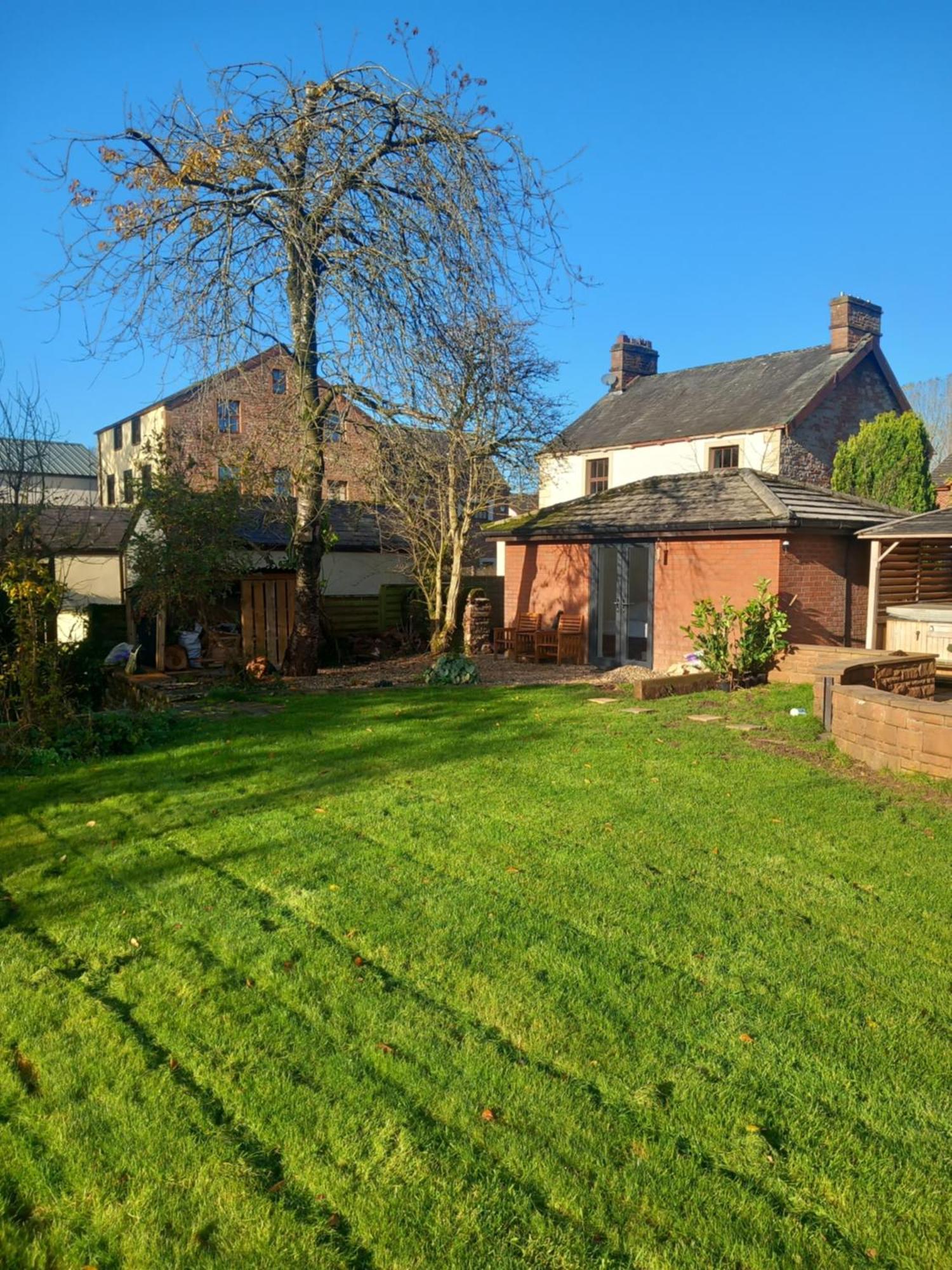 Riverside Annex At Ashbank Lodge *