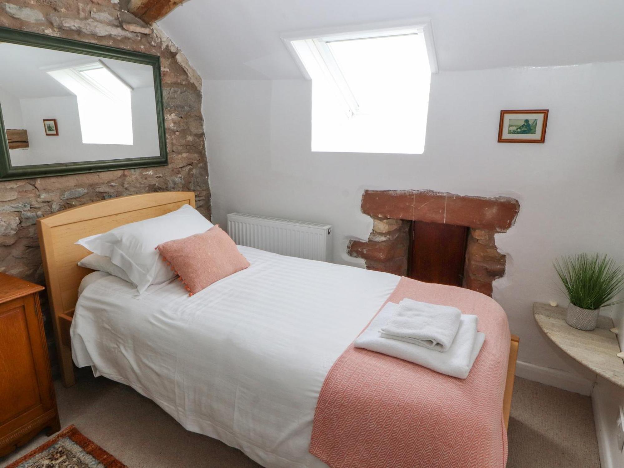 Barn End Holiday home *