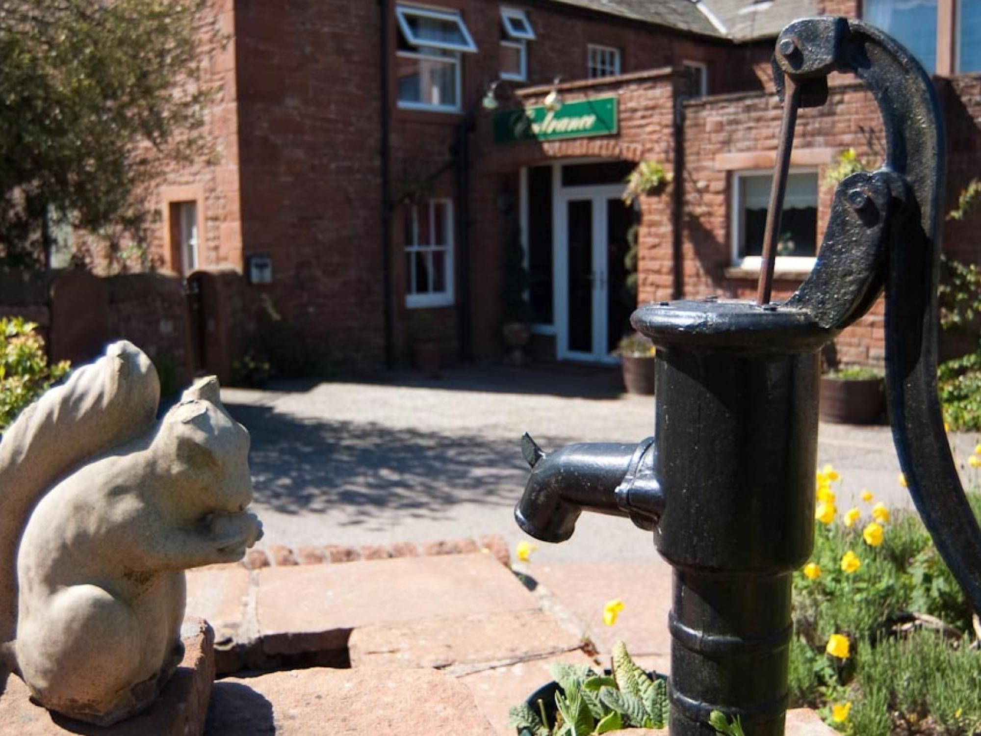 Country Hotel