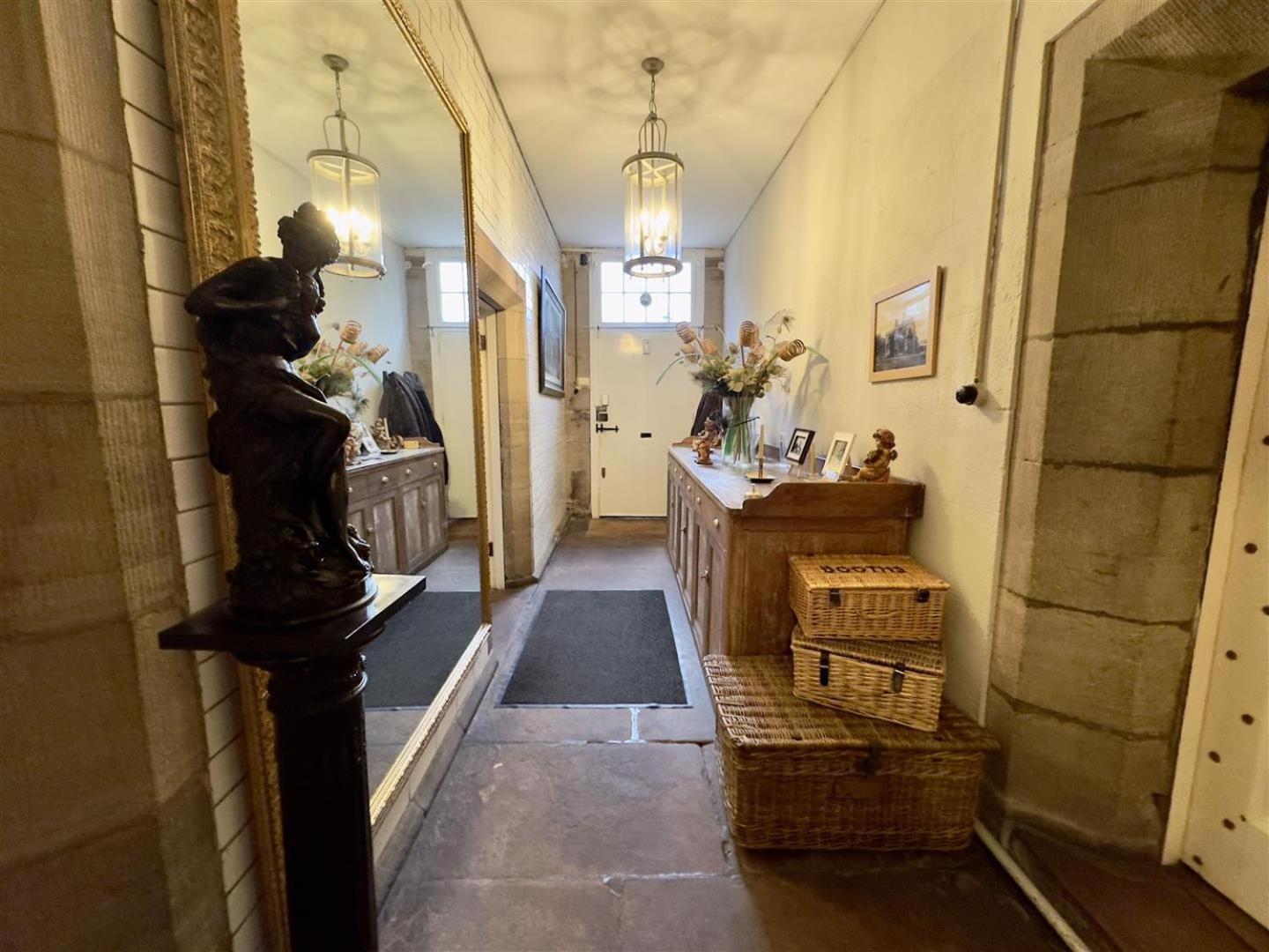 Bed & Breakfast Hall *