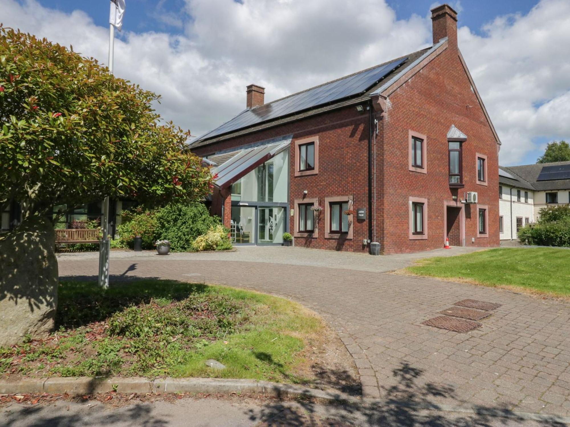 9 Eamont Park Holiday home *