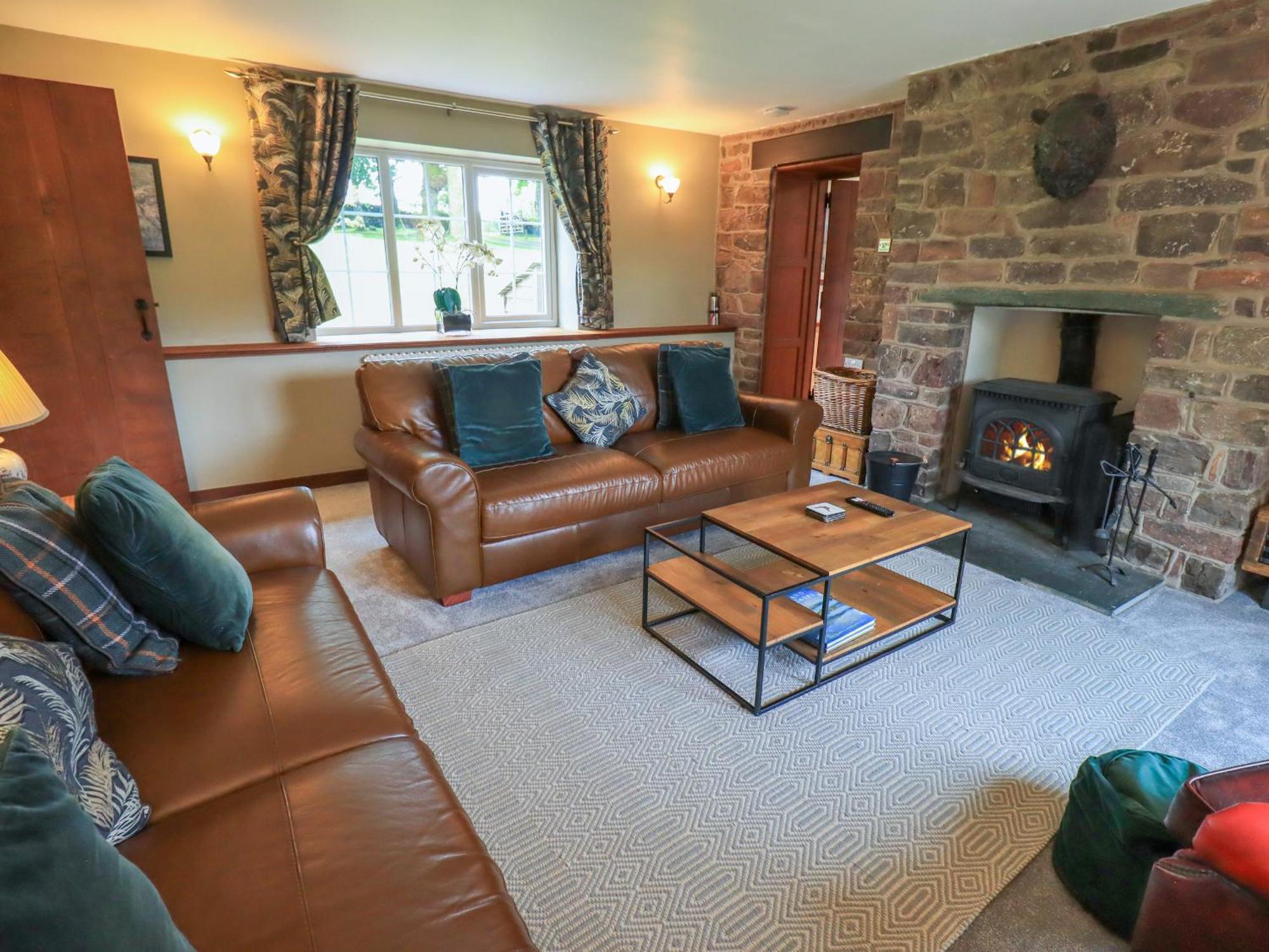 Flaska House Holiday home