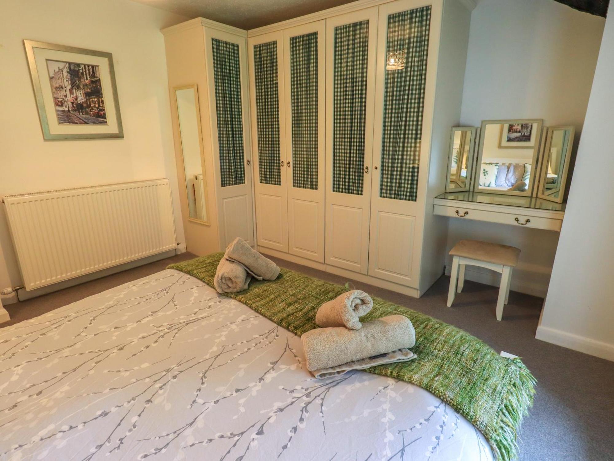 Flaska House Holiday home *