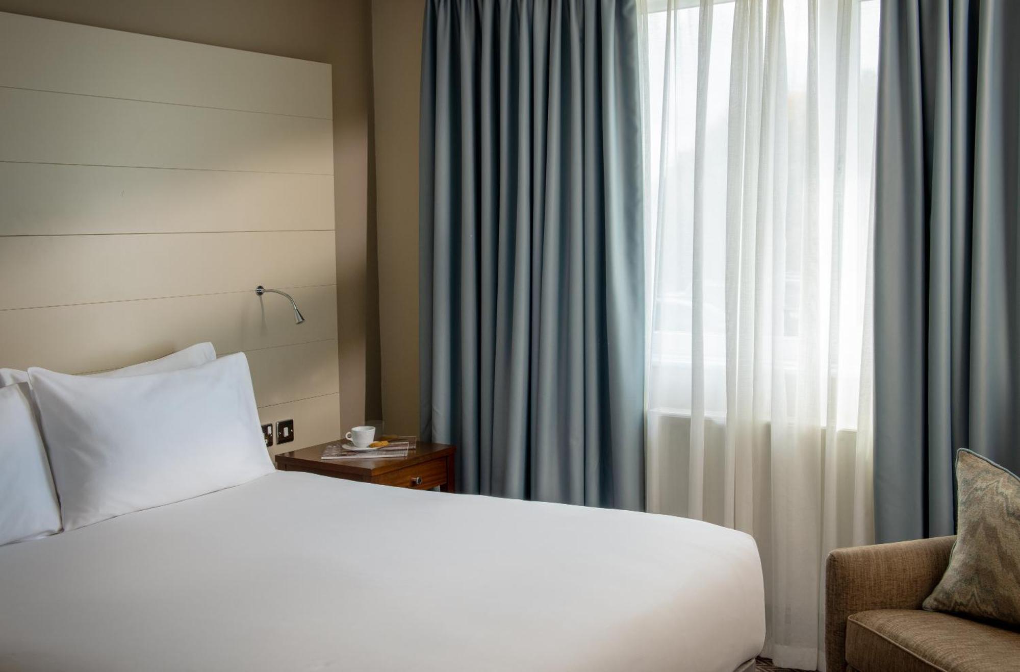 North Lakes And Hotel 4*