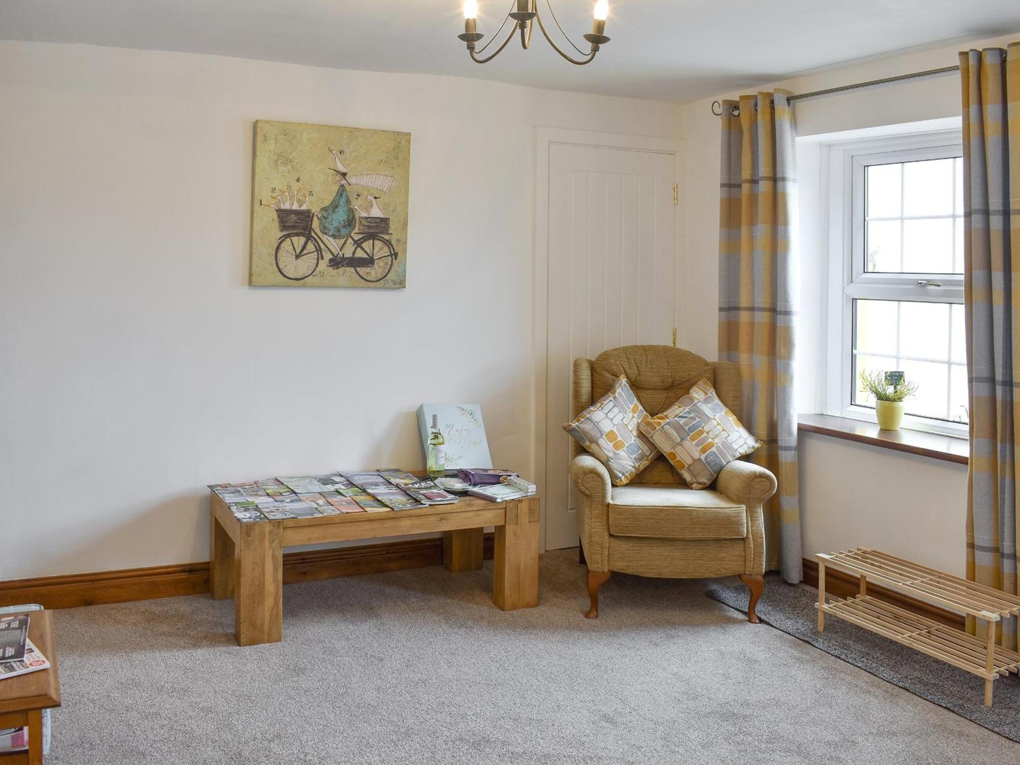 Bumblebee Nook Holiday home *