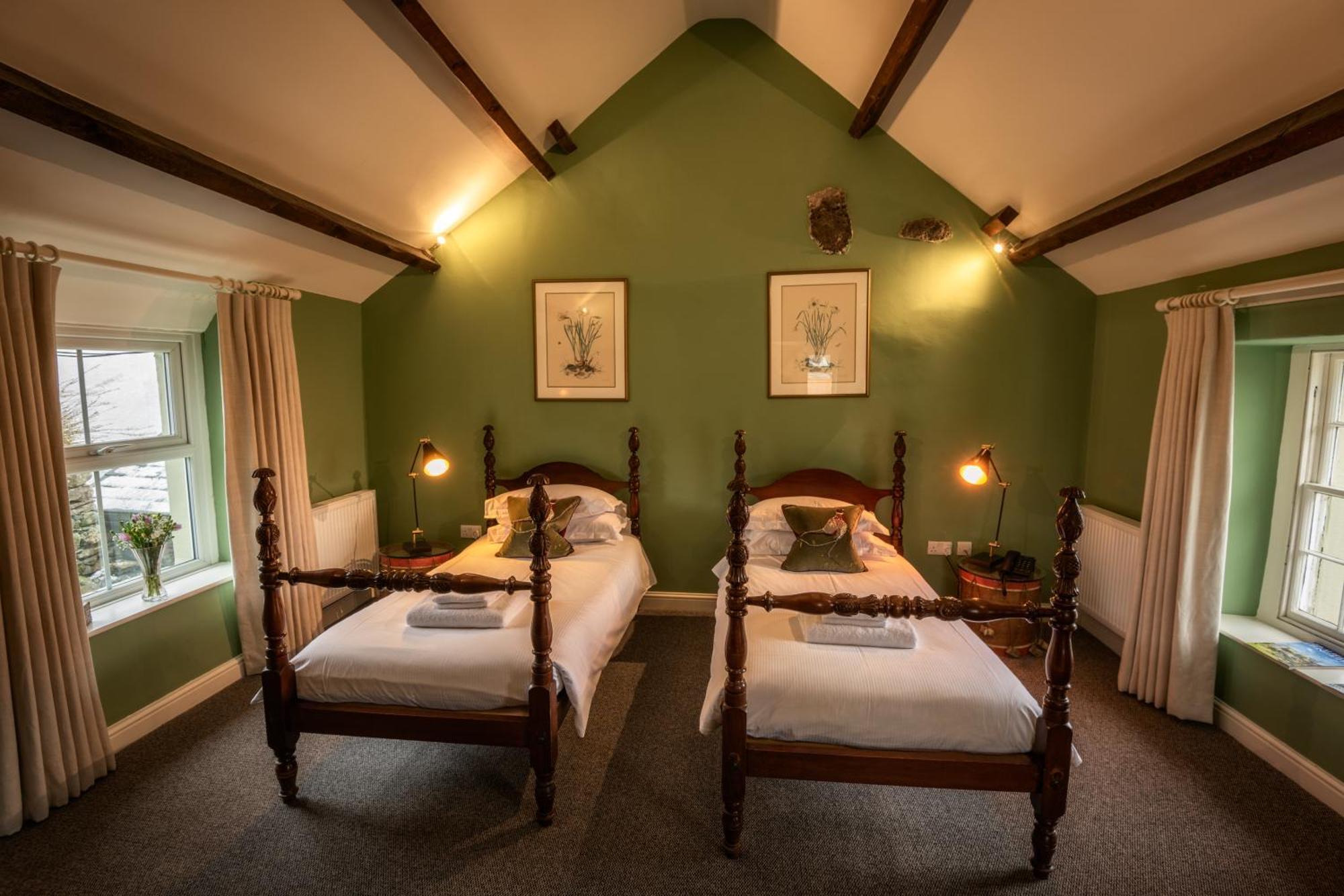 Inn Queen's Head Askham *
