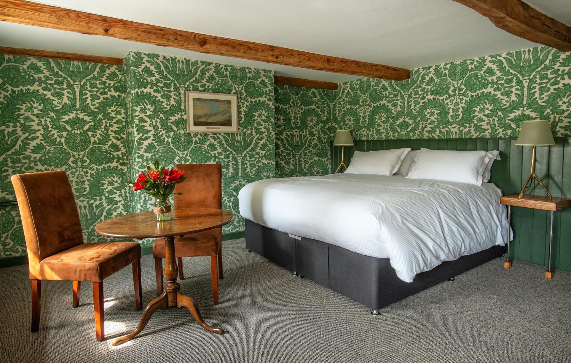 Queen's Head Askham Inn