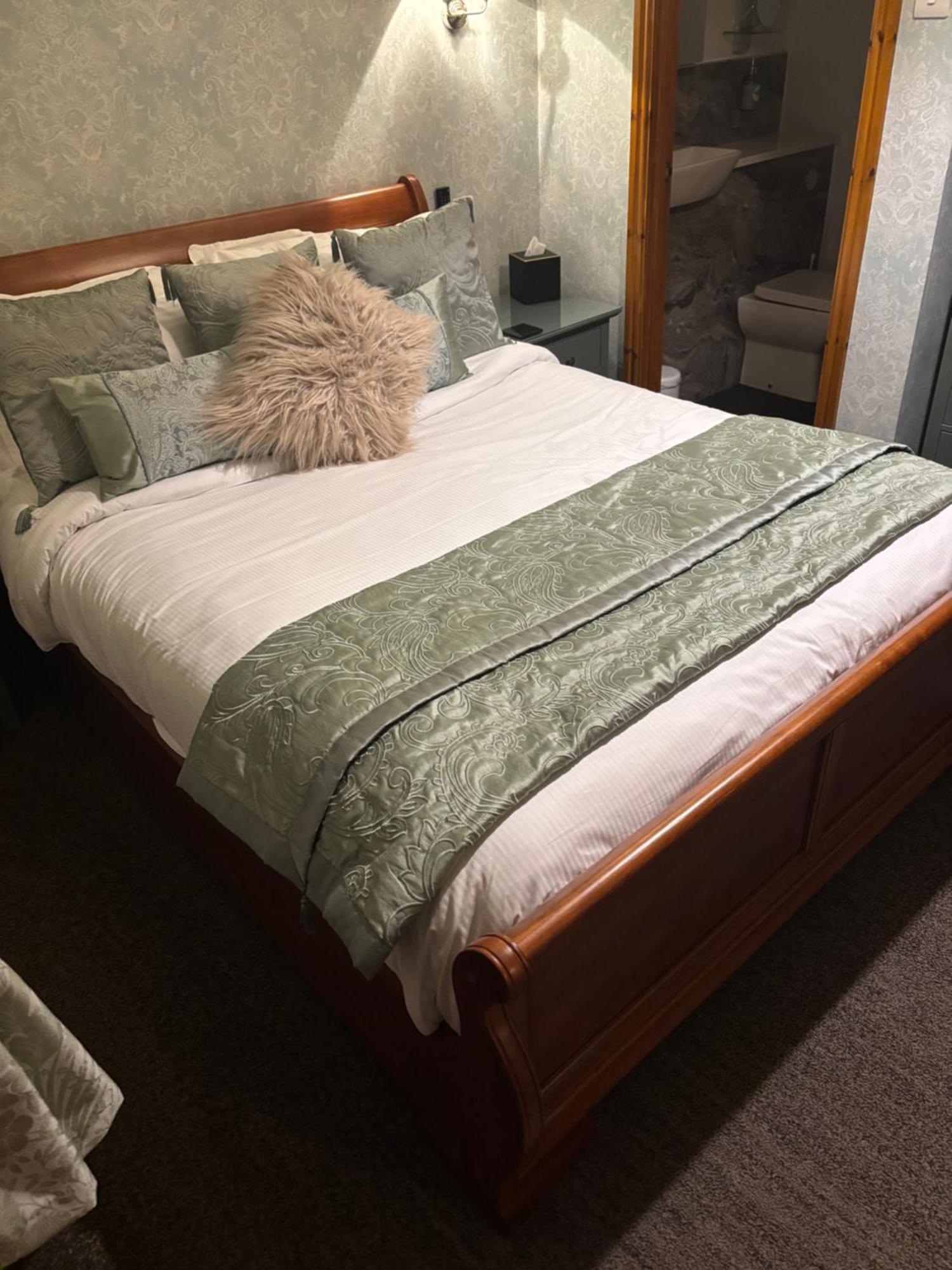 Brooklands 5*