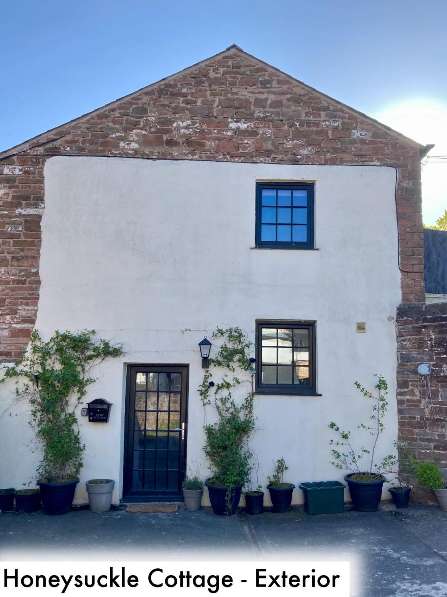 Honeysuckle & Whinfell Holiday home *