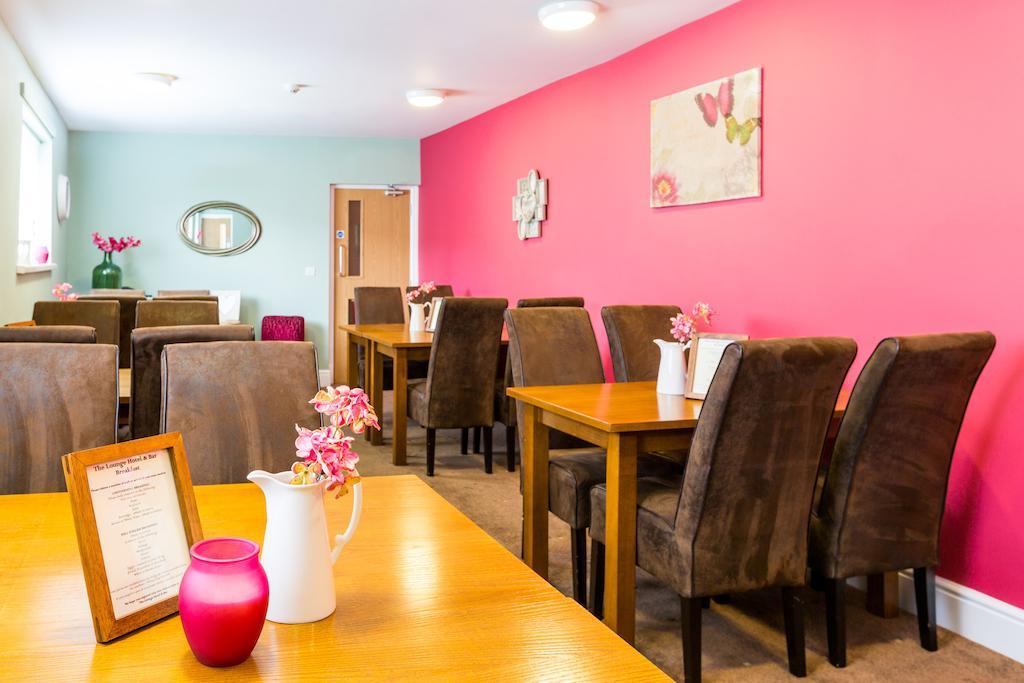 The Lounge & Bar