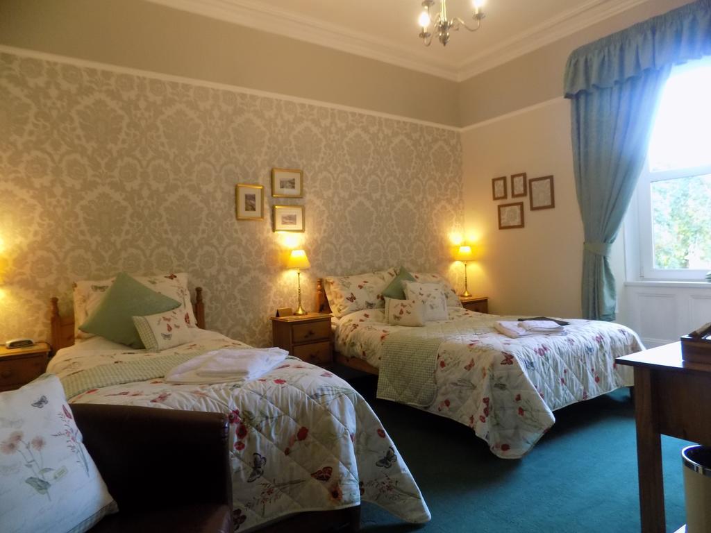 Guest house Glendale