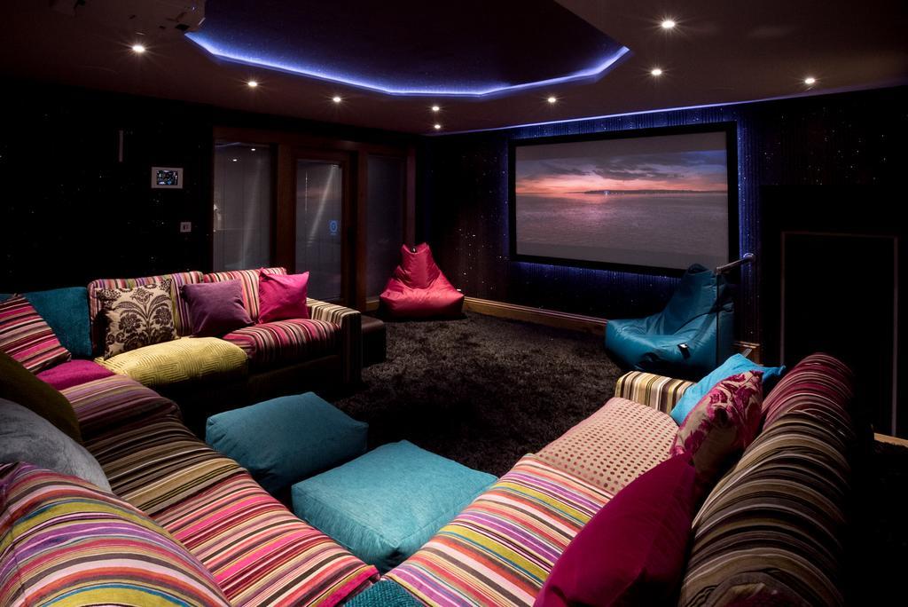 Waternook Lakeside Holiday home